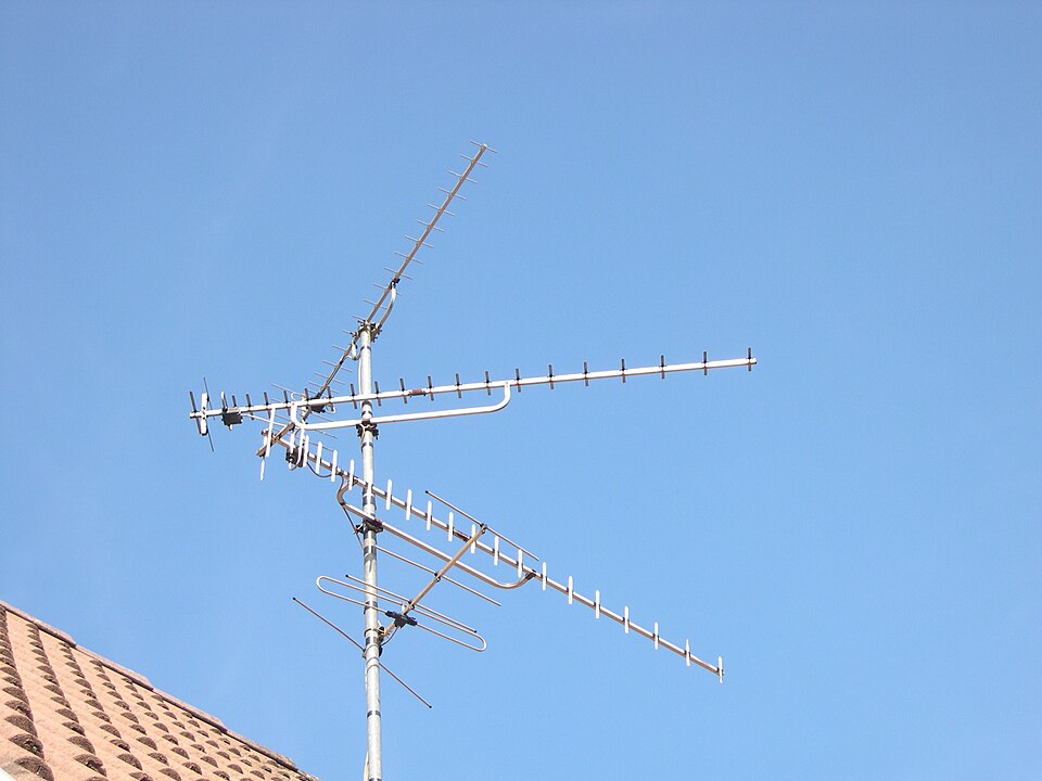 Rooftop TV aerial